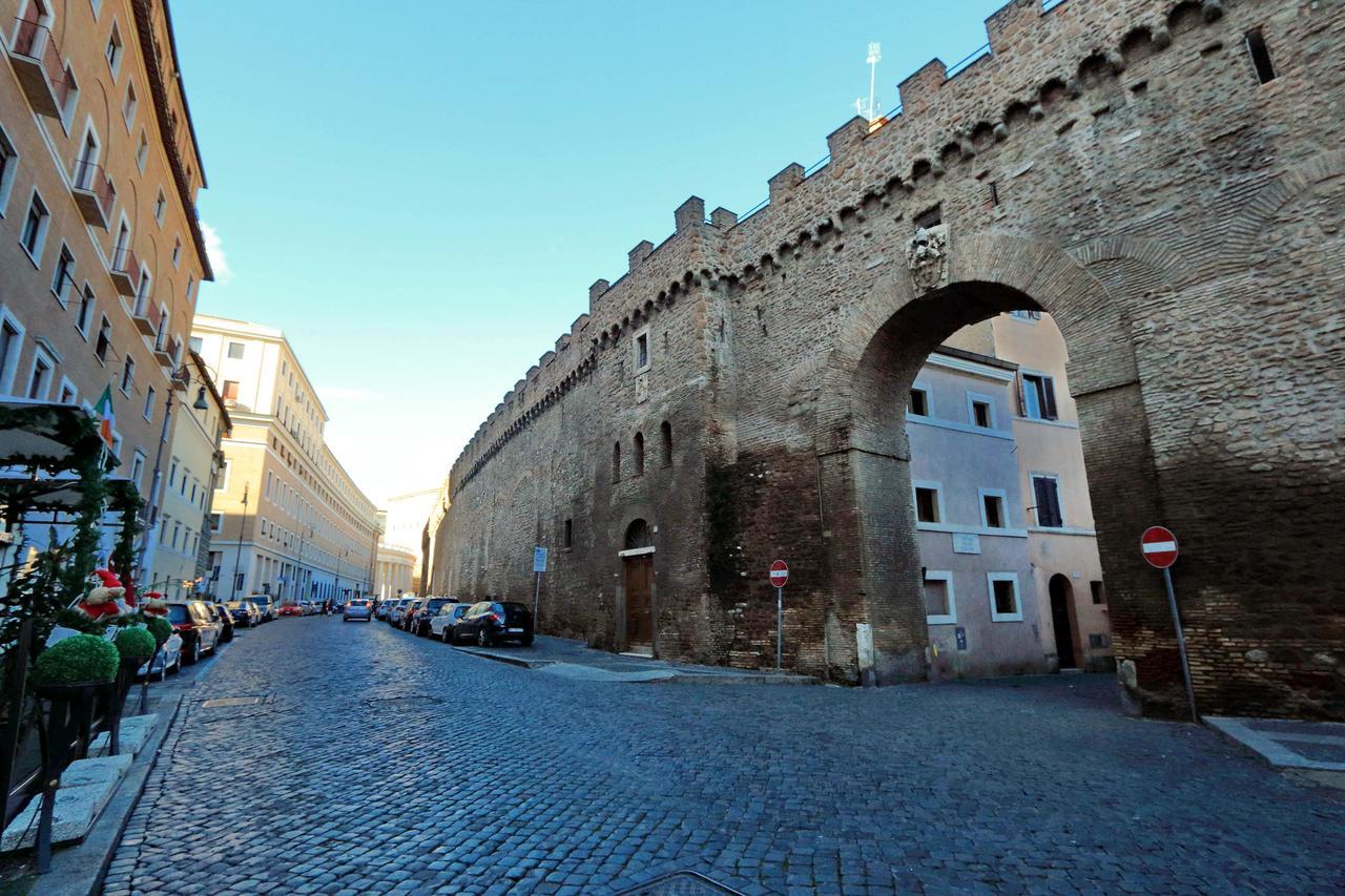 Characteristic Apartment Just Beside The Vatican Řím Exteriér fotografie